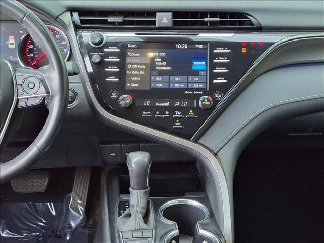 Used 2020 Toyota Camry XSE FWD image 11
