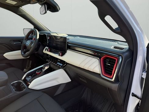 New 2026 GMC Canyon AT4X AWD/4WD image 17