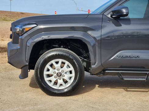 New 2026 Toyota Tacoma SR5 image 10