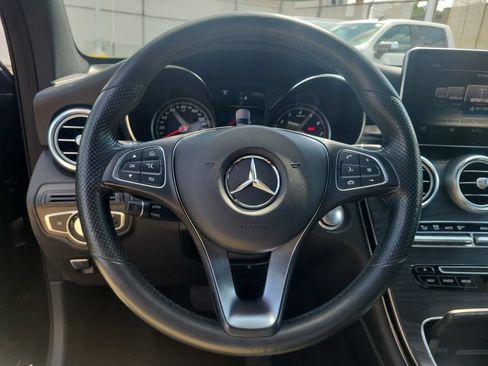 Used 2018 Mercedes-Benz GLC 300 4MATIC image 24