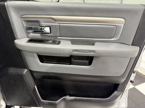Used 2015 RAM 2500 Big Horn image 23
