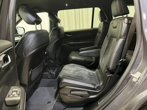 Used 2024 Jeep Grand Cherokee L Altitude image 25