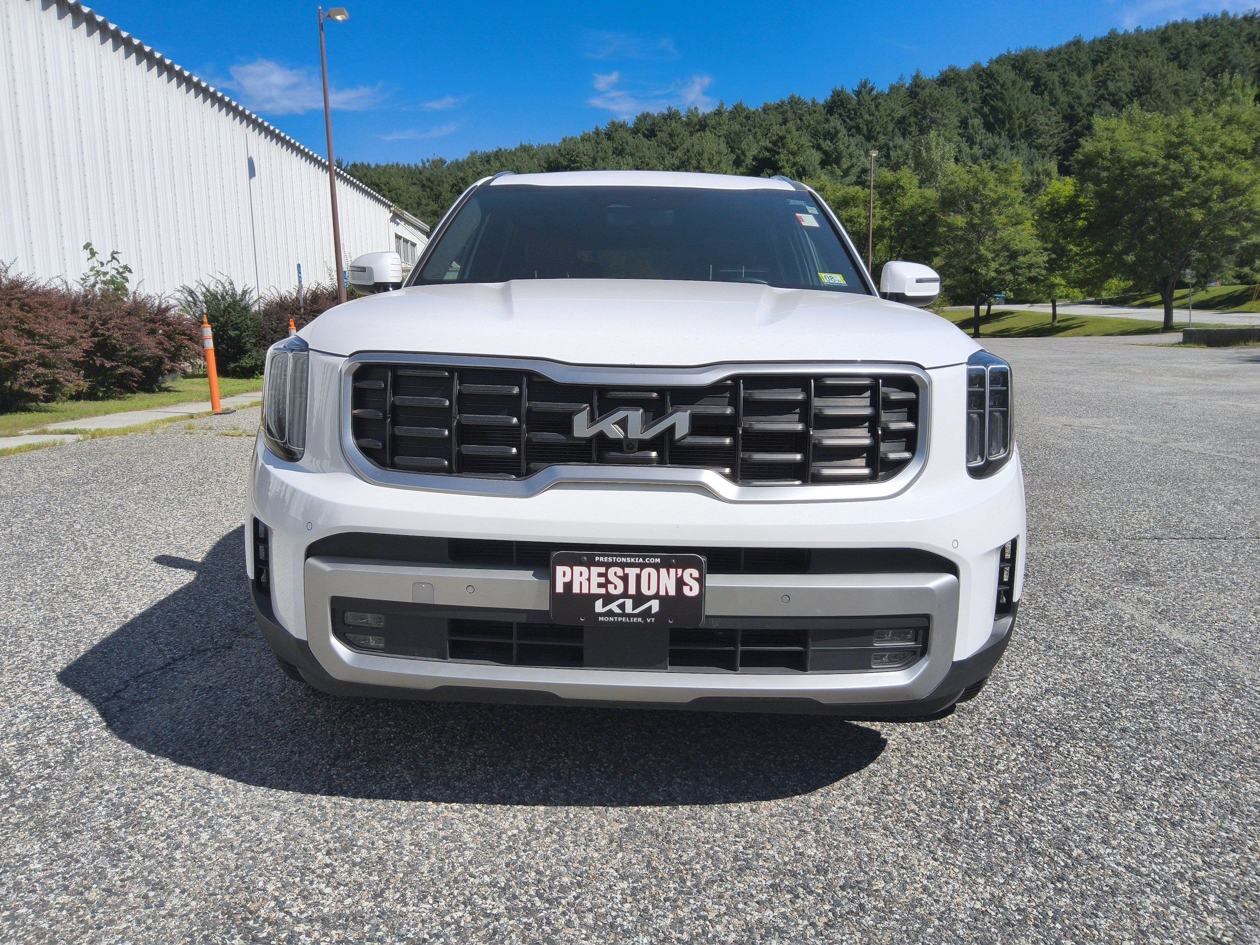Used 2023 Kia Telluride SX Prestige AWD/4WD image 2