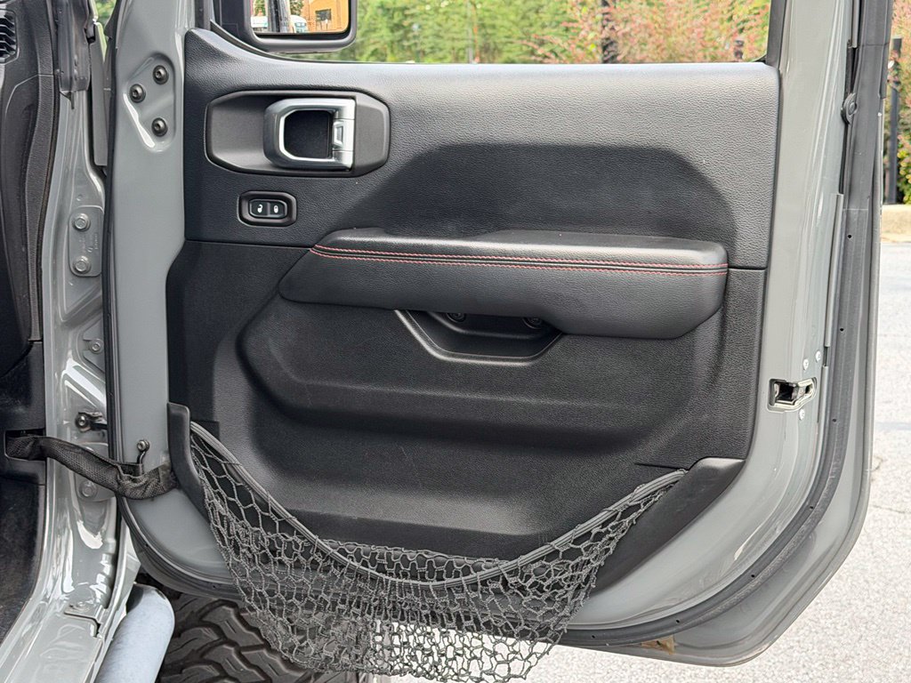 Used 2018 Jeep Wrangler Unlimited Rubicon AWD/4WD image 37