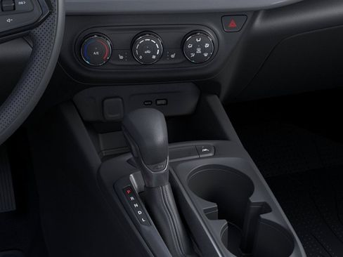 New 2026 Chevrolet Trax LS w/ LS Convenience Package FWD image 23