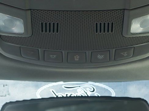 Used 2017 Ford F550 2WD Regular Cab Super Duty image 35