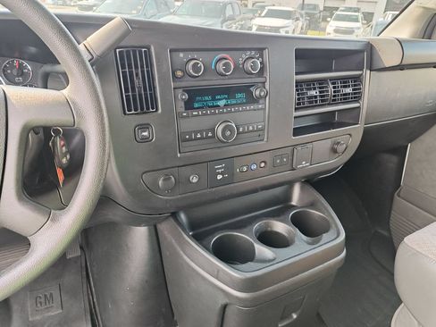 Used 2025 Chevrolet Express 3500 LT w/ LT Preferred Equipment Group RWD image 20
