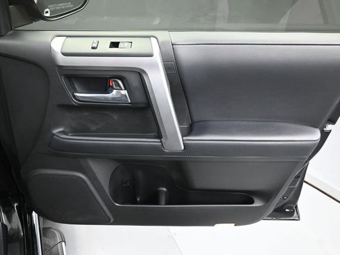 Certified 2022 Toyota 4Runner Limited AWD/4WD image 37