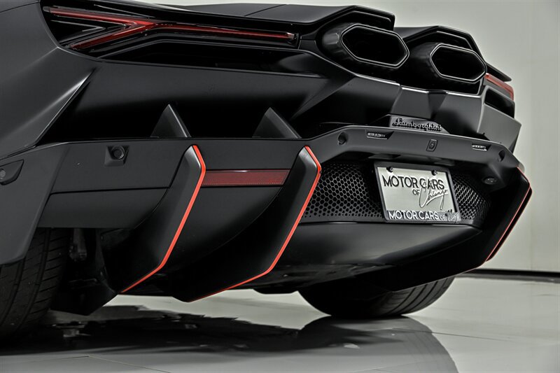 Used 2024 Lamborghini Revuelto AWD/4WD image 16