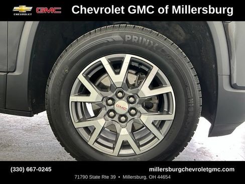 Used 2023 GMC Acadia SLT AWD/4WD image 13