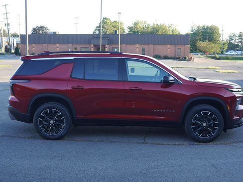 New 2026 Chevrolet Traverse LT w/ Sun and Wheel Package image 2