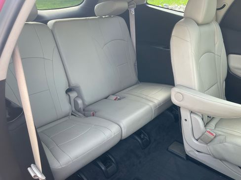 Used 2019 Buick Enclave Premium w/ Experience Buick Package image 16