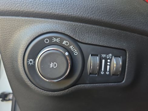 Used 2017 Jeep Compass Trailhawk w/ Navigation Group image 26