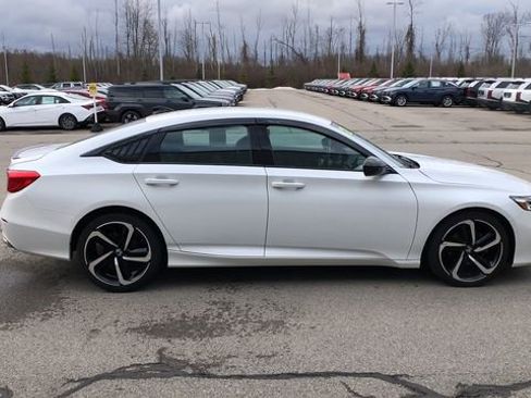 Used 2022 Honda Accord Sport image 6