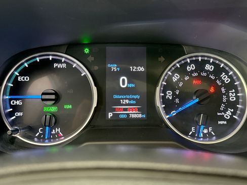 Used 2021 Toyota RAV4 XLE w/ Convenience Package AWD/4WD image 13
