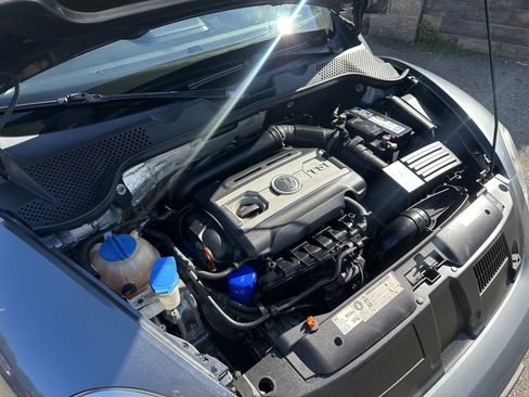 Used 2012 Volkswagen Beetle 2.0T image 13