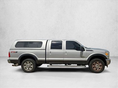 Used 2015 Ford F250 Lariat w/ Lariat Ultimate Package image 5
