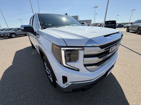 New 2026 GMC Sierra 1500 SLE image 15