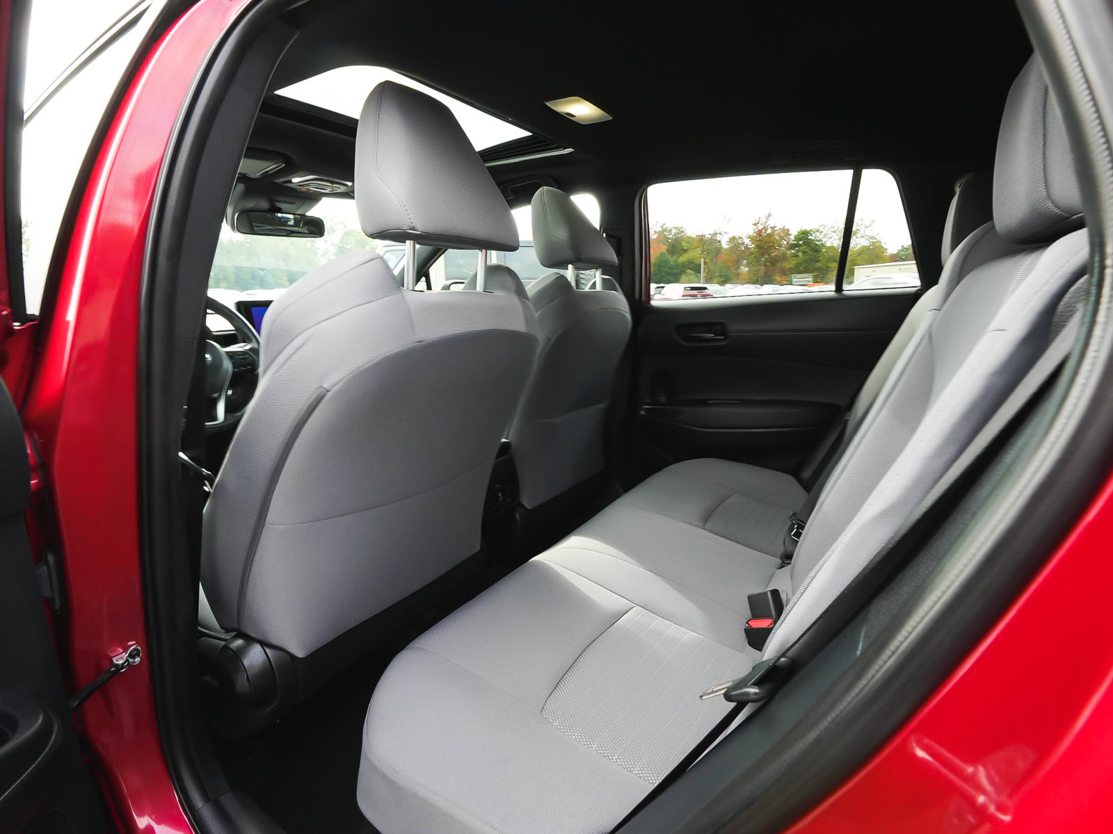 Used 2023 Toyota Corolla Cross AWD Hybrid w/ Moonroof Package image 35