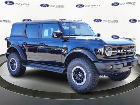 New 2025 Ford Bronco Outer Banks w/ Sasquatch Package image 7
