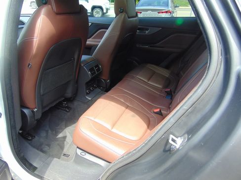 Used 2017 Jaguar F-PACE S AWD/4WD image 3