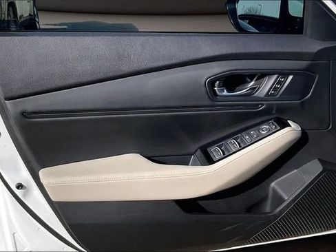 Used 2023 Honda Accord Touring image 21
