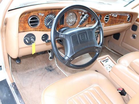 Used 1991 Rolls-Royce Silver Spur II image 25