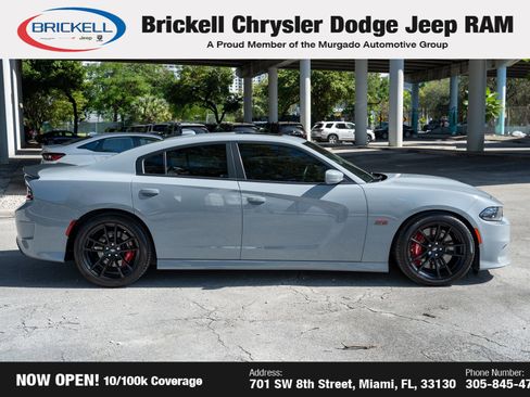 Used 2022 Dodge Charger Scat Pack w/ Dynamics Package image 4