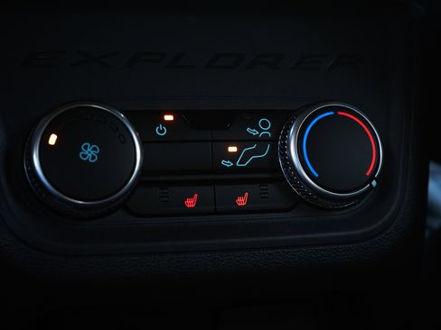 Used 2026 Ford Explorer ST image 38