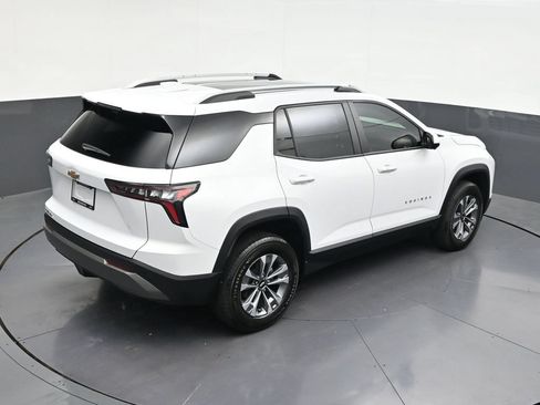 Used 2025 Chevrolet Equinox LT w/ Safety and Technology Package FWD image 23