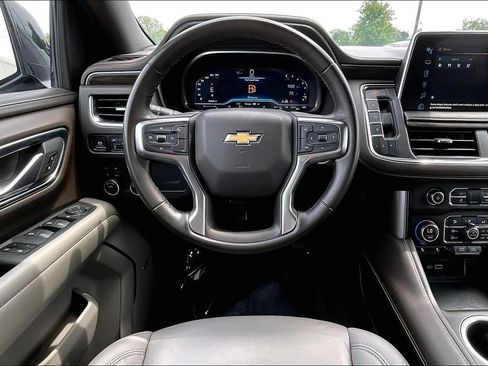 Used 2024 Chevrolet Tahoe LT AWD/4WD image 10