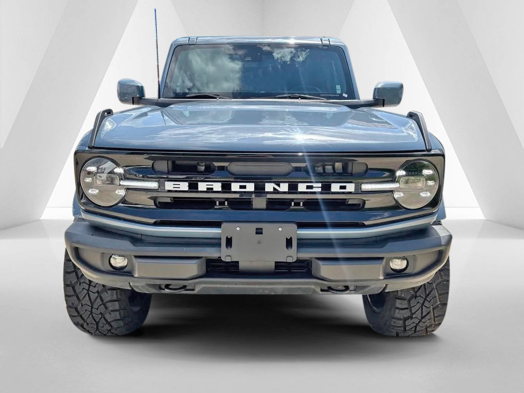 Used 2025 Ford Bronco Outer Banks AWD/4WD image 3