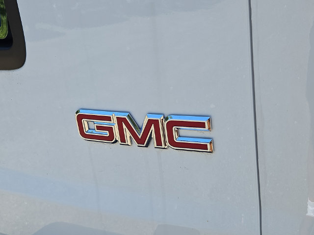 Used 2025 GMC Savana 2500 w/ Driver Convenience Package RWD image 32