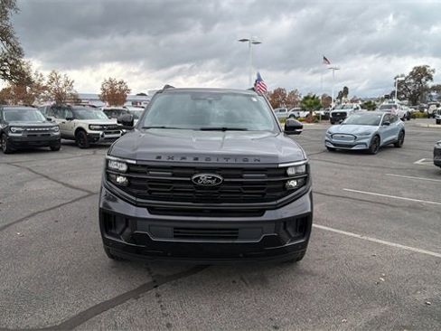 New 2025 Ford Expedition Platinum w/ Stealth Performance Package image 8