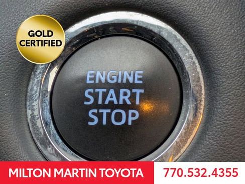 Certified 2022 Toyota Highlander XLE image 27