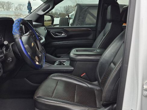 Used 2021 Chevrolet Suburban High Country w/ Premium Package image 5
