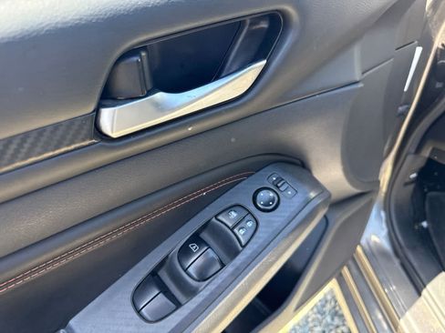 Used 2022 Nissan Altima 2.5 SR FWD image 18