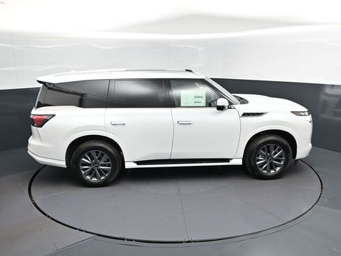New 2026 INFINITI QX80 Pure image 38