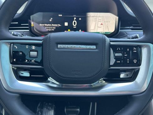 New 2026 Land Rover Range Rover Long Wheelbase SE AWD/4WD image 16