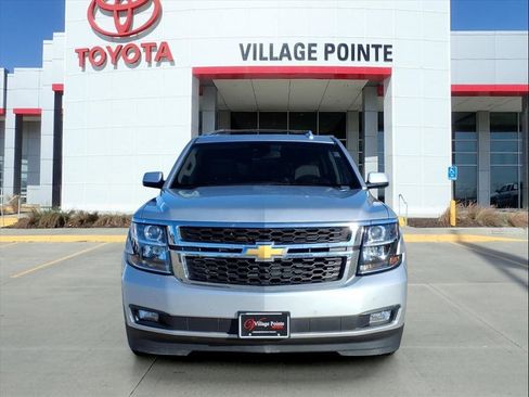 Used 2019 Chevrolet Suburban LT image 11