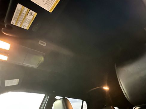 Used 2017 Ford Expedition Limited image 11