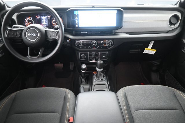 Used 2025 Jeep Gladiator Sport AWD/4WD image 20