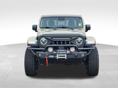 Used 2020 Jeep Gladiator Rubicon AWD/4WD image 2