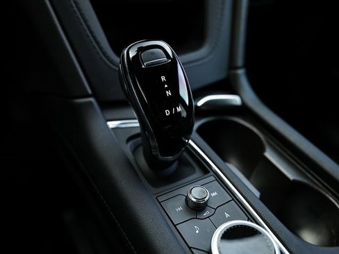 Used 2024 Cadillac XT6 Premium Luxury w/ Technology Package image 40