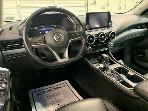 Used 2022 Nissan Sentra SR w/ Lighting Package image 4