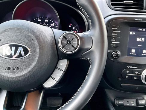 Used 2017 Kia Soul + w/ UVO Package image 22