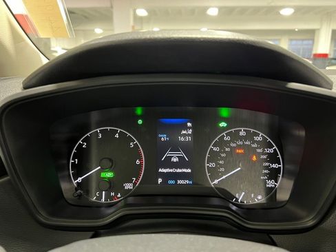 Certified 2023 Toyota Corolla LE image 31