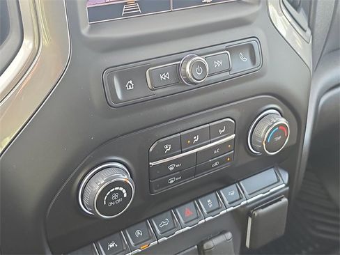 Used 2025 Chevrolet Silverado 1500 Custom image 23