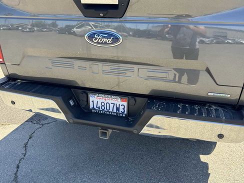 Used 2018 Ford F150 XLT w/ Equipment Group 302A Luxury AWD/4WD image 9
