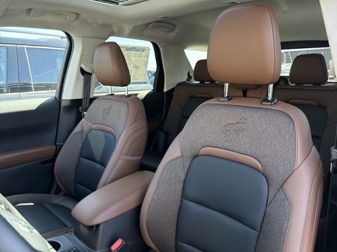 New 2025 Ford Bronco Sport Outer Banks w/ Sasquatch Outer Banks Package AWD/4WD image 9